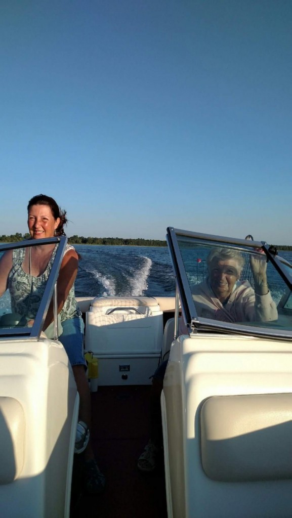 boating on leech lake